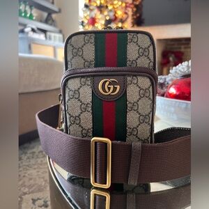 Gucci
GG Supreme Ophidia